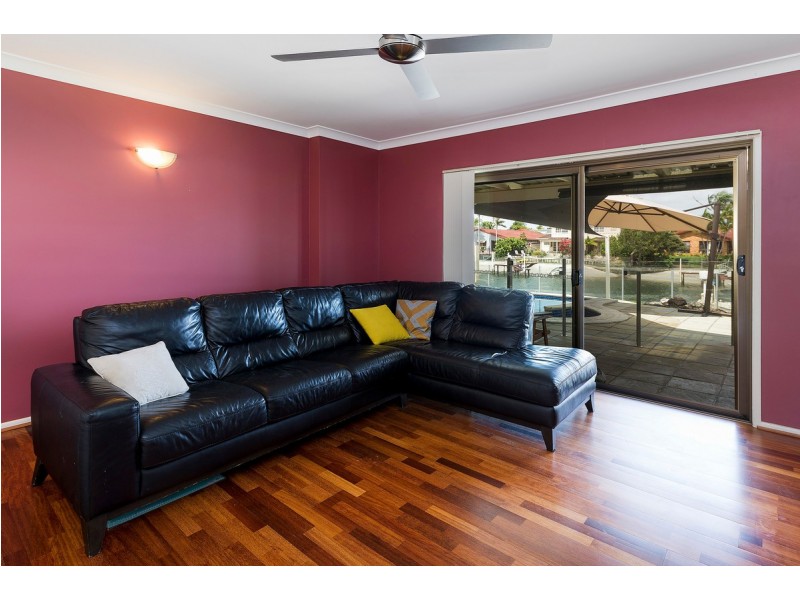 68 Oxley Drive, Paradise Point QLD 4216