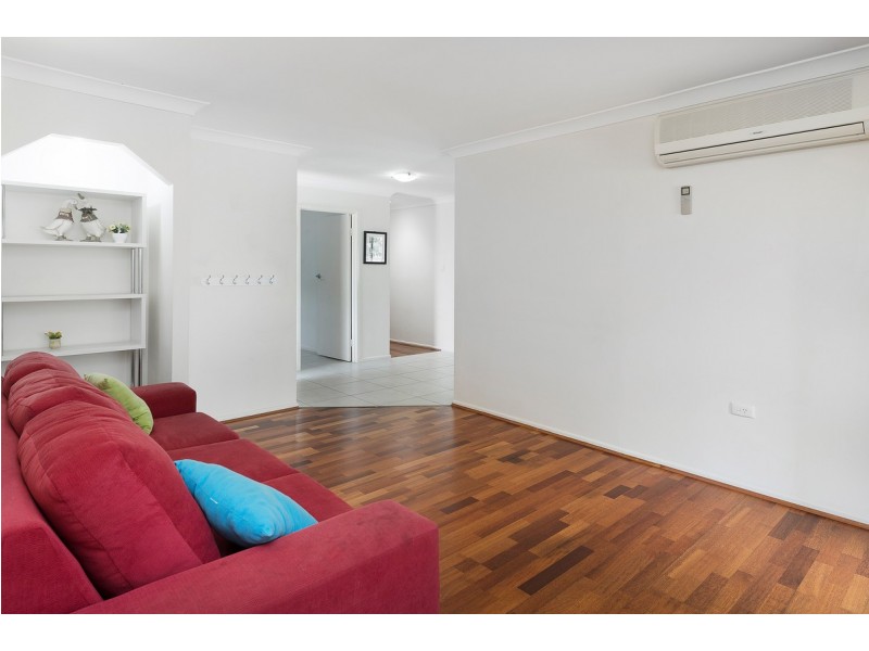68 Oxley Drive, Paradise Point QLD 4216