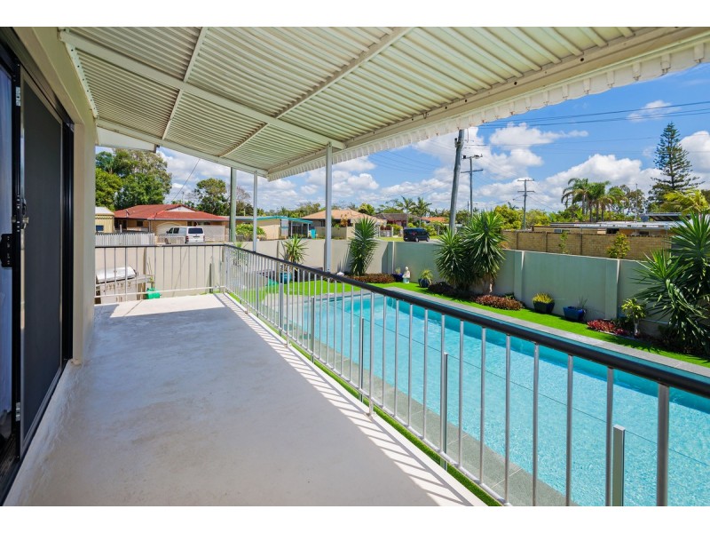 22 Nambur Street, Runaway Bay QLD 4216