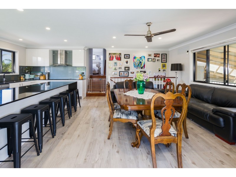 22 Nambur Street, Runaway Bay QLD 4216