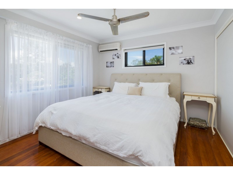 22 Nambur Street, Runaway Bay QLD 4216