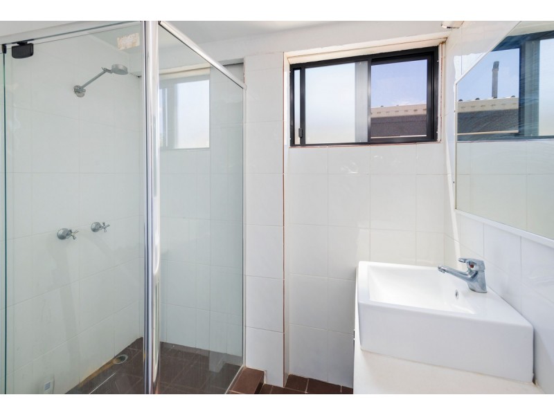 22 Nambur Street, Runaway Bay QLD 4216