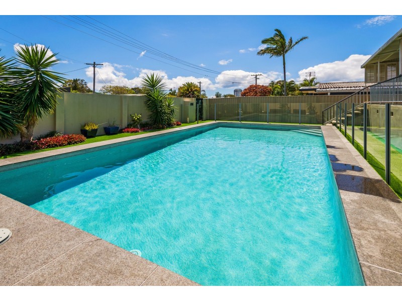 22 Nambur Street, Runaway Bay QLD 4216