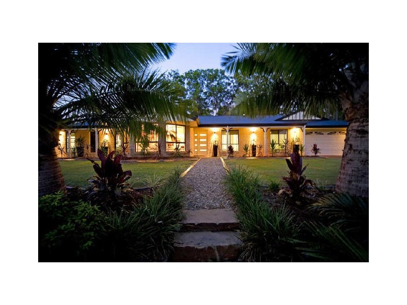 22 Eastern Court, Helensvale QLD 4212