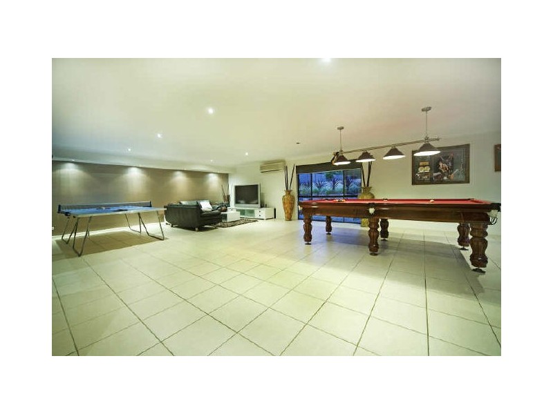 22 Eastern Court, Helensvale QLD 4212