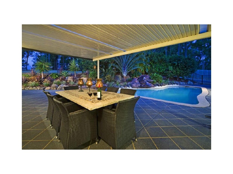 22 Eastern Court, Helensvale QLD 4212