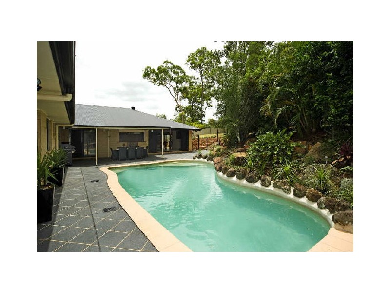 22 Eastern Court, Helensvale QLD 4212