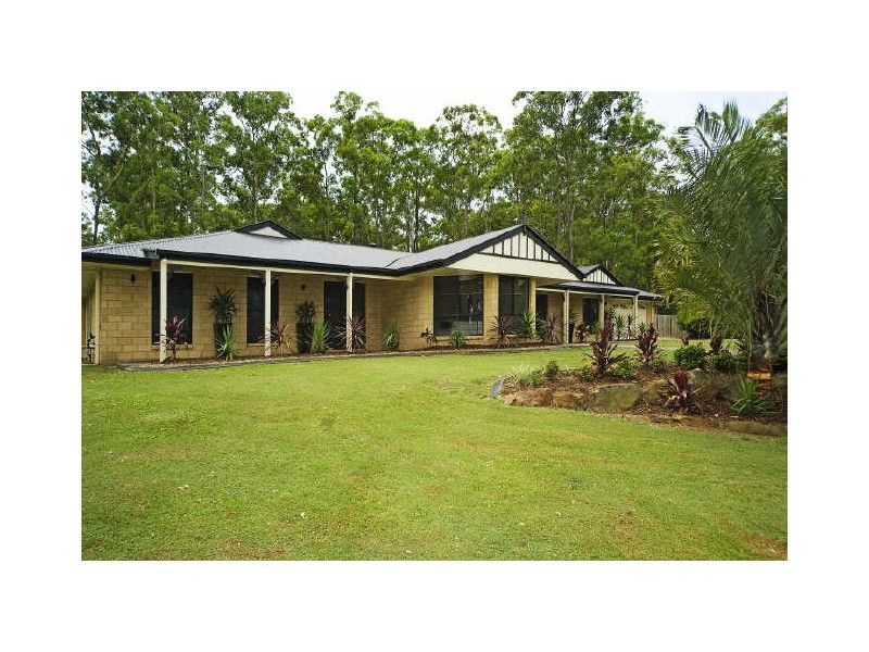 22 Eastern Court, Helensvale QLD 4212