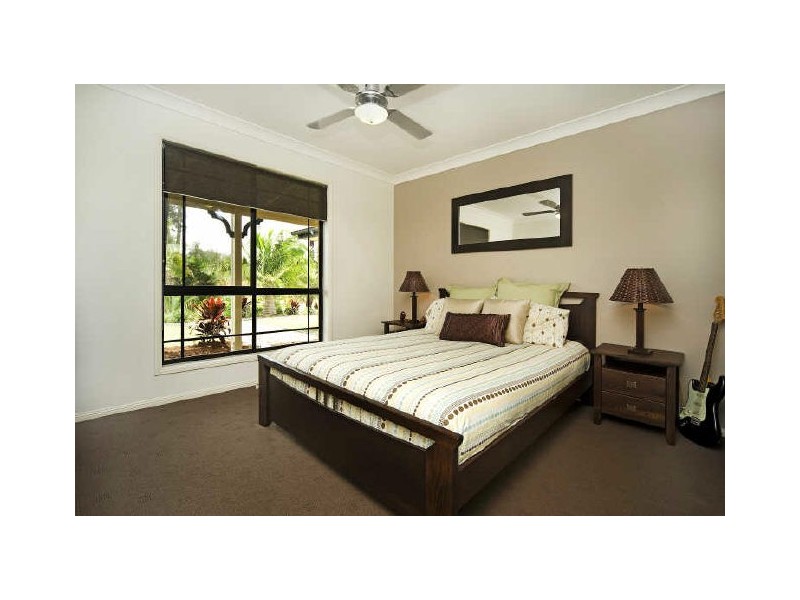 22 Eastern Court, Helensvale QLD 4212