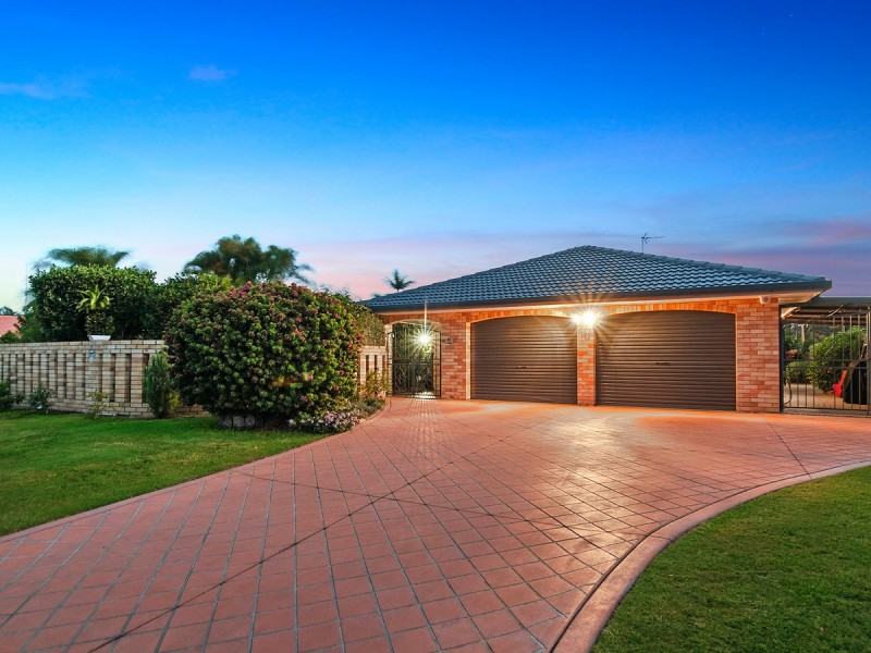 10 Gladiolus Court, Hollywell QLD 4216