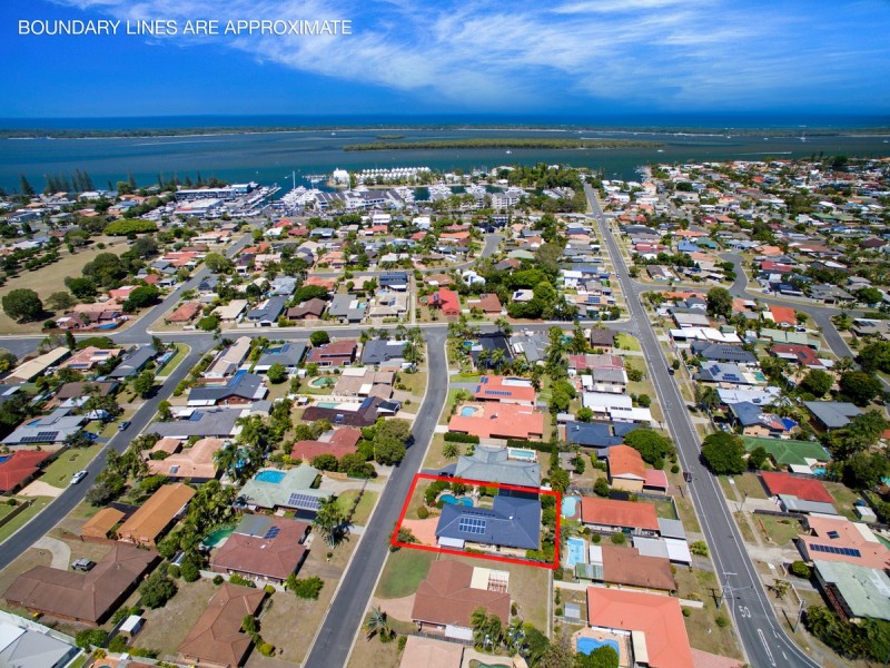 10 Gladiolus Court, Hollywell QLD 4216