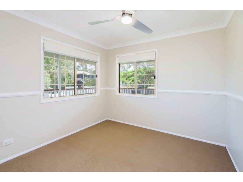 26 Crescent Avenue, Hope Island QLD 4212