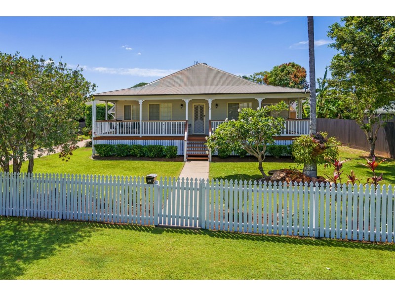 26 Crescent Avenue, Hope Island QLD 4212