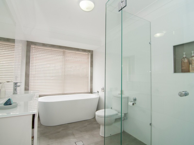 1/22 Brady Drive, Coombabah QLD 4216