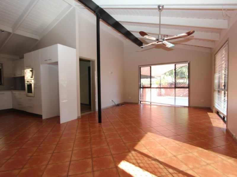 43 Allinga Street, Coombabah QLD 4216