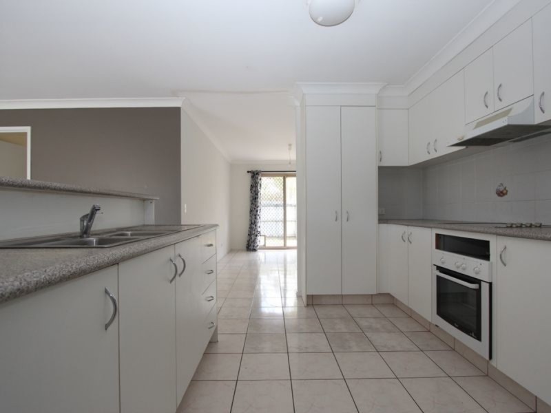 1/13 Pamela Court, Labrador QLD 4215