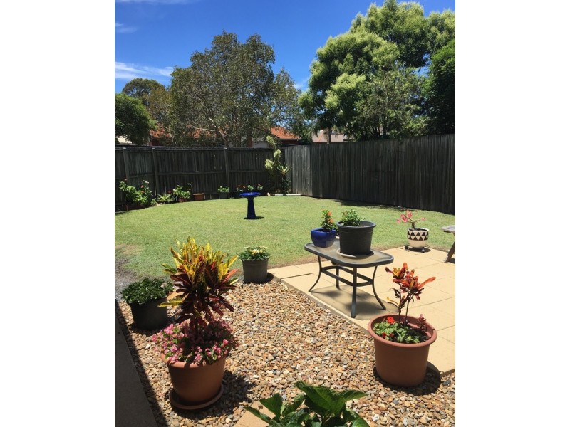 1/13 Pamela Court, Labrador QLD 4215