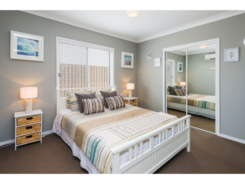 38 Azure Way, Coomera QLD 4209