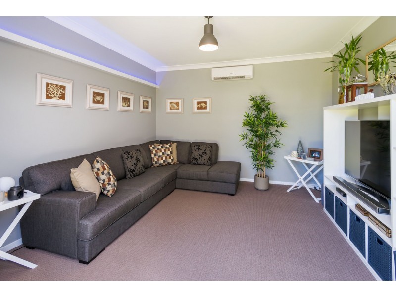 38 Azure Way, Coomera QLD 4209