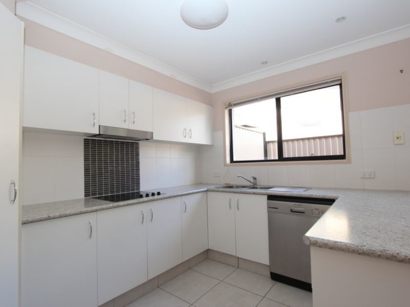 8B Judith Avenue, Southport QLD 4215