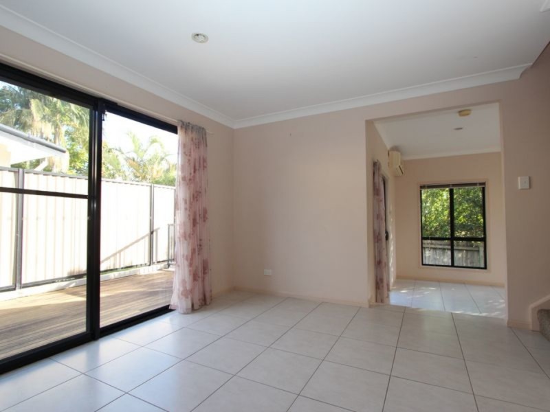 8B Judith Avenue, Southport QLD 4215