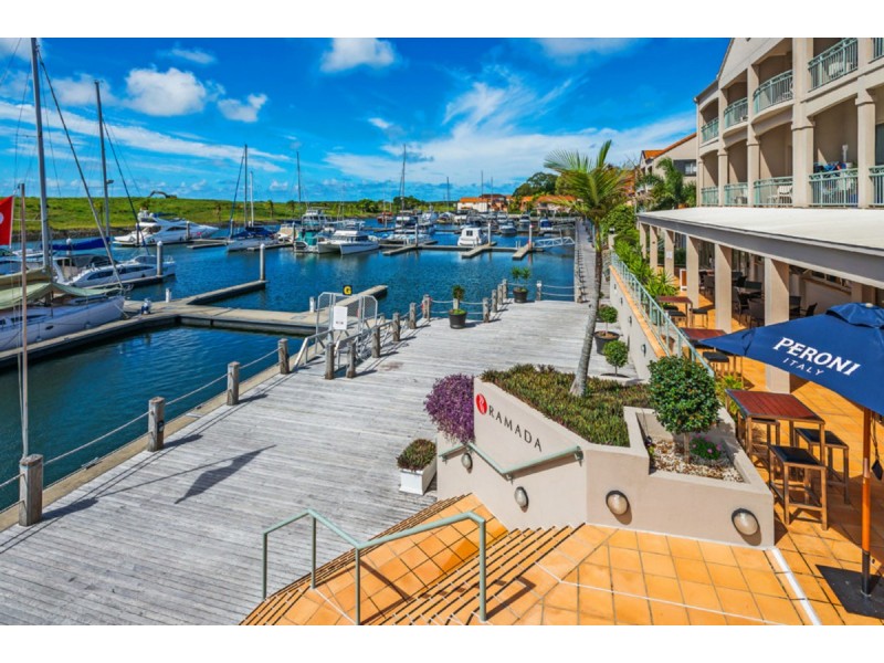 1015/56 Ramada Hotel, Hope Island QLD 4212