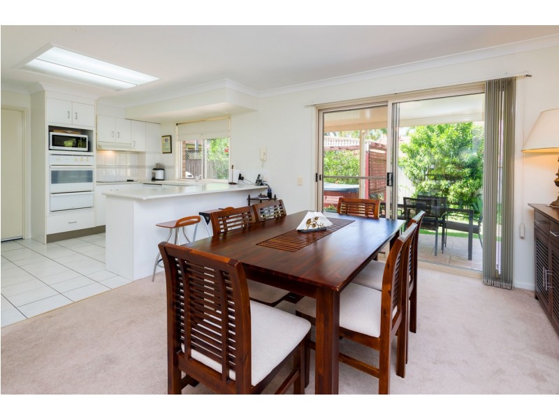 4/264-268 Oxley Drive, Coombabah QLD 4216