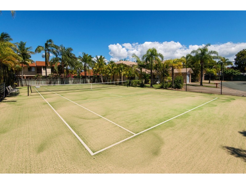 4/264-268 Oxley Drive, Coombabah QLD 4216