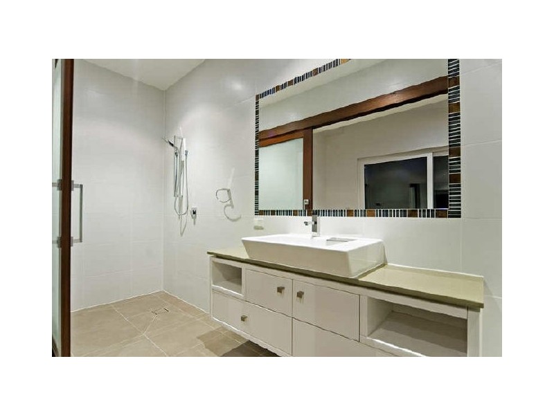 16 Village High Crescent, Coomera QLD 4209