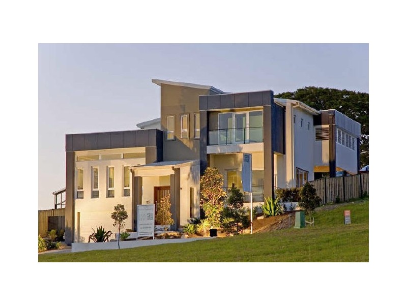 16 Village High Crescent, Coomera QLD 4209