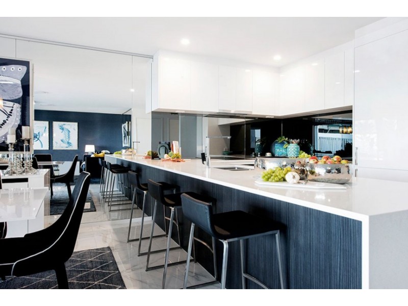 34 John Francis Dve, Carrara QLD 4211