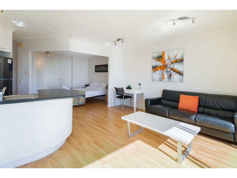 56/106 Marine Parade, Southport QLD 4215