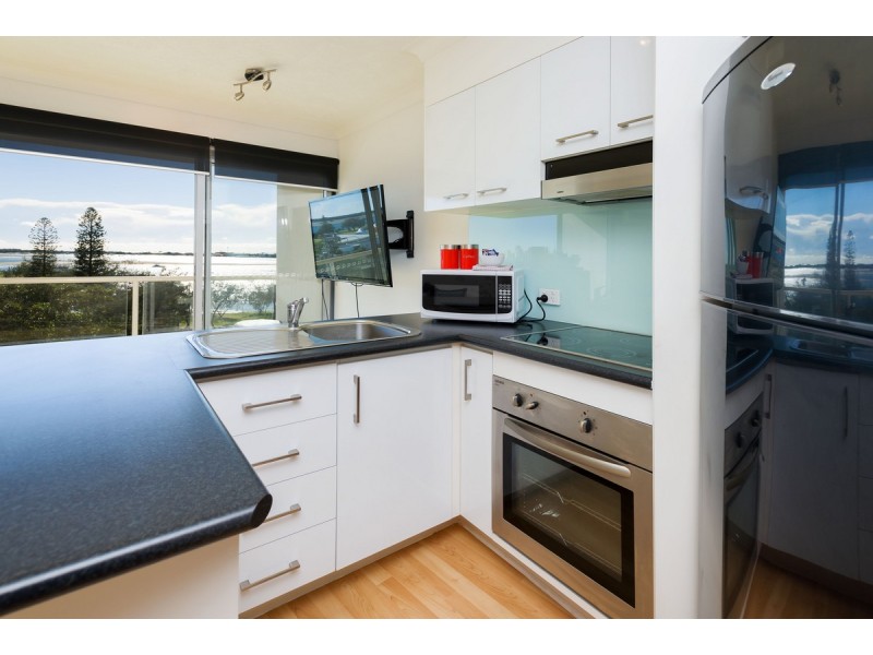 56/106 Marine Parade, Southport QLD 4215