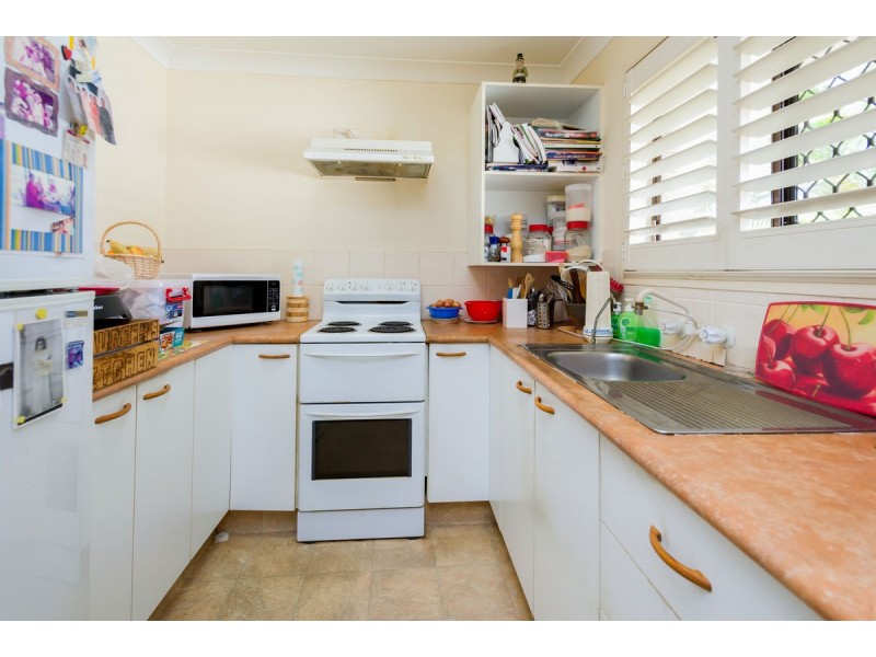 1/23 Victor Avenue, Paradise Point QLD 4216