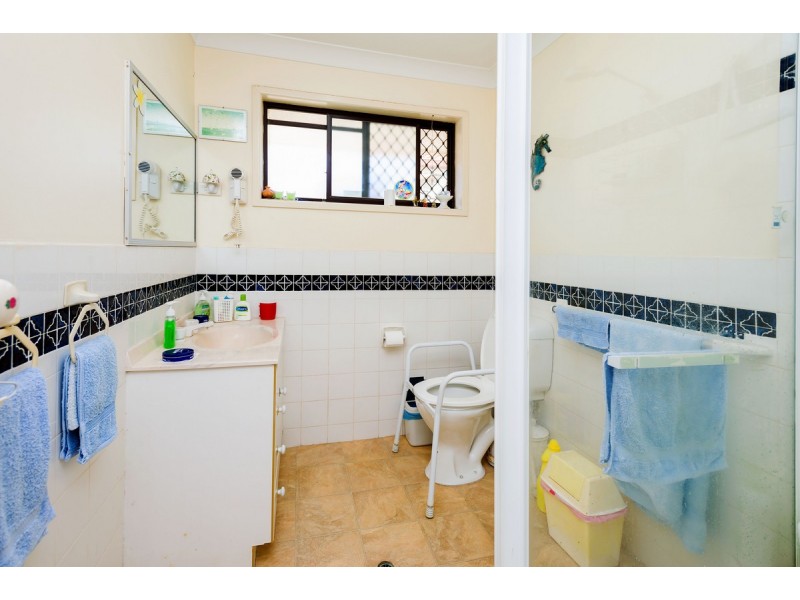 1/23 Victor Avenue, Paradise Point QLD 4216