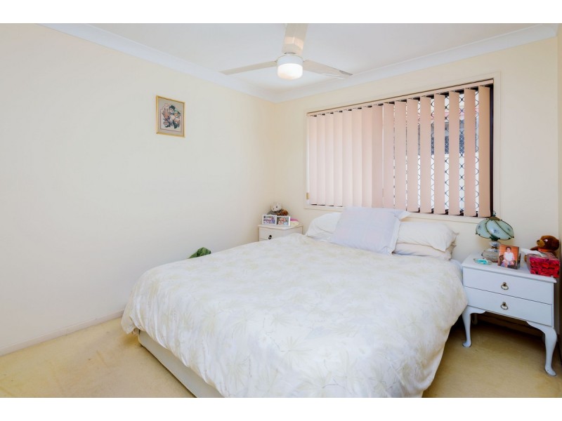 1/23 Victor Avenue, Paradise Point QLD 4216