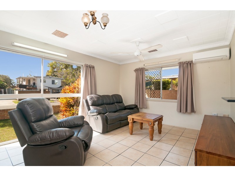 16 Iando Street, Coombabah QLD 4216