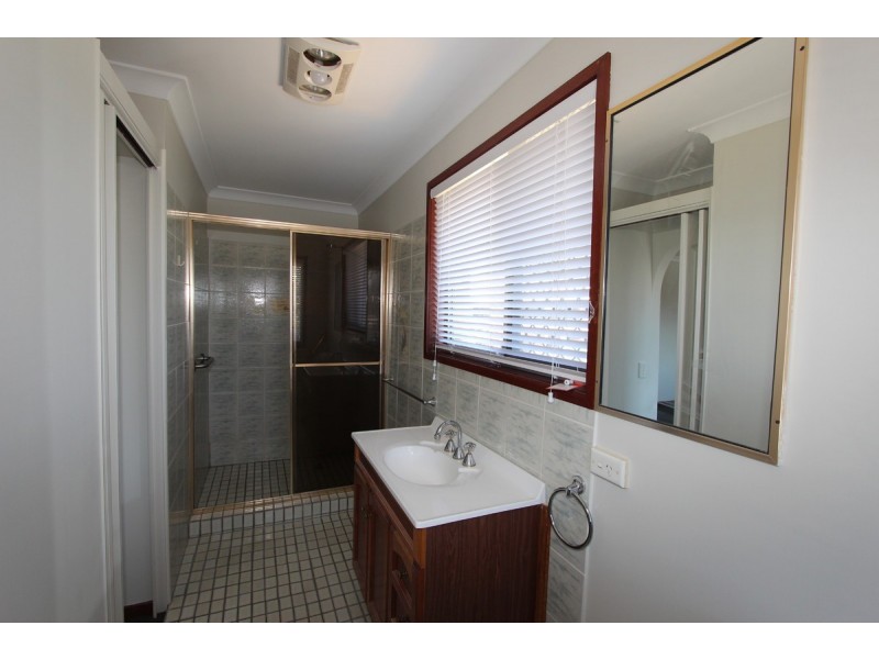 58 Abalone Avenue, Paradise Point QLD 4216