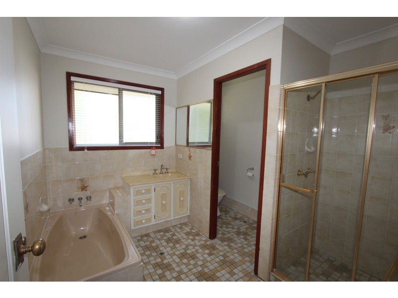 58 Abalone Avenue, Paradise Point QLD 4216