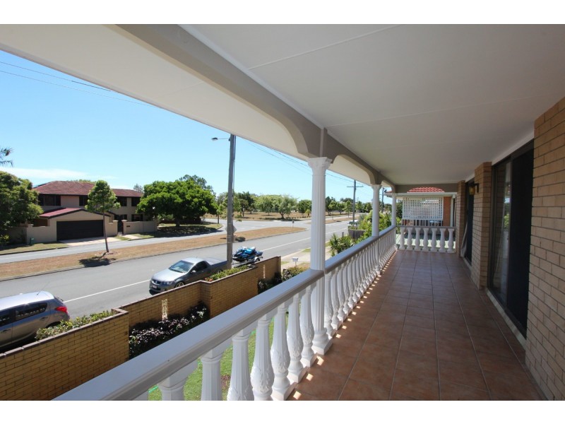 58 Abalone Avenue, Paradise Point QLD 4216