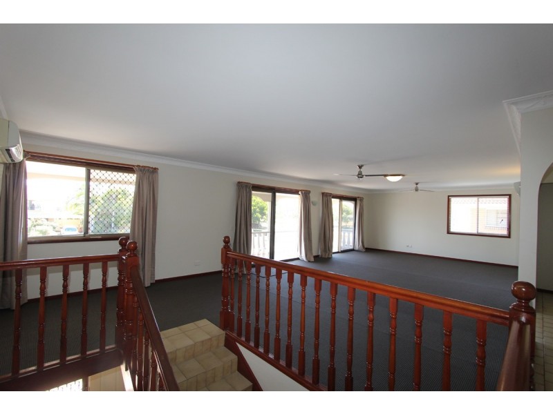 58 Abalone Avenue, Paradise Point QLD 4216