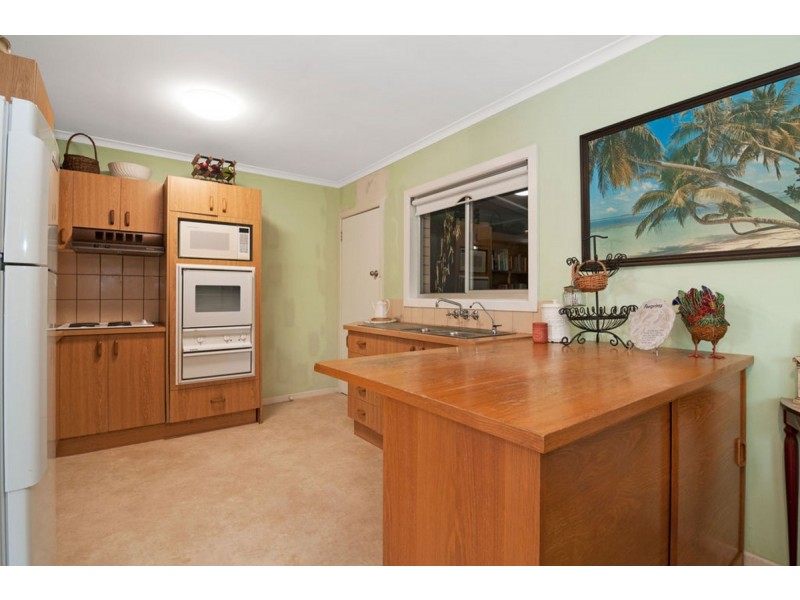 12 Eider Avenue, Paradise Point QLD 4216