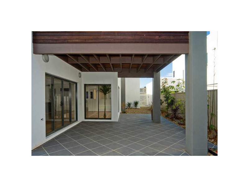 3 Fleetwood Court ‘River Links’, Helensvale QLD 4212