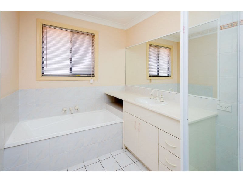 14 Sage Court, Runaway Bay QLD 4216