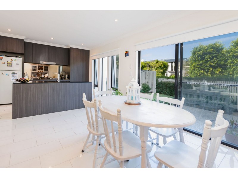 29/126 Marina Quays Boulevard, Hope Island QLD 4212