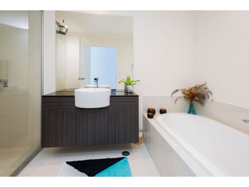 29/126 Marina Quays Boulevard, Hope Island QLD 4212