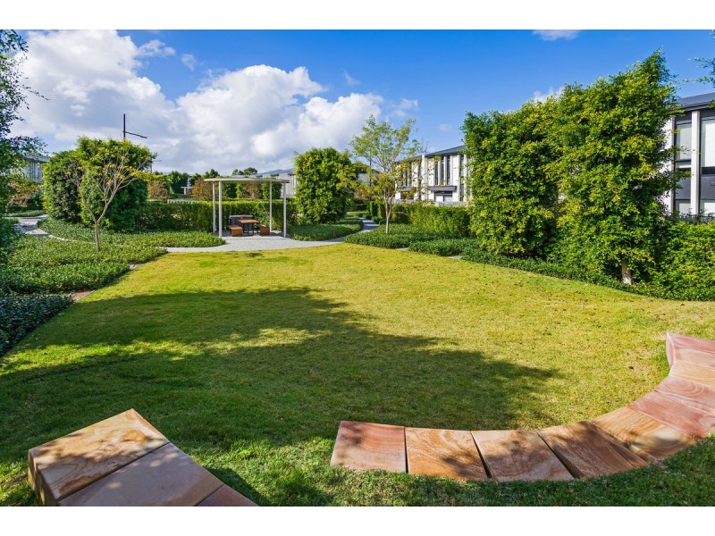 29/126 Marina Quays Boulevard, Hope Island QLD 4212