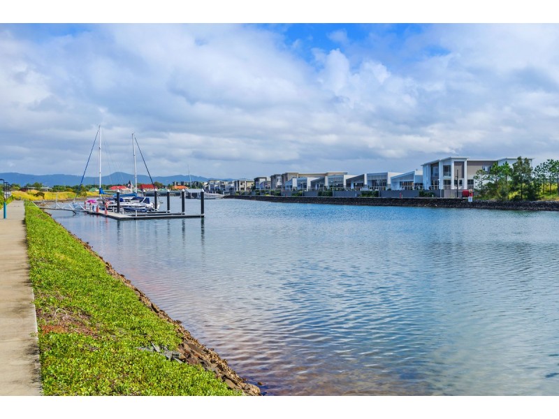29/126 Marina Quays Boulevard, Hope Island QLD 4212