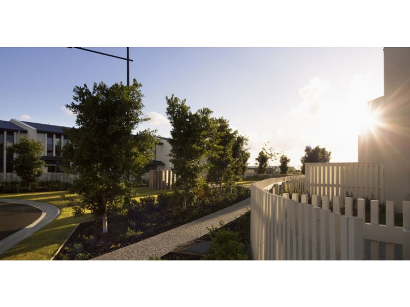 29/126 Marina Quays Boulevard, Hope Island QLD 4212