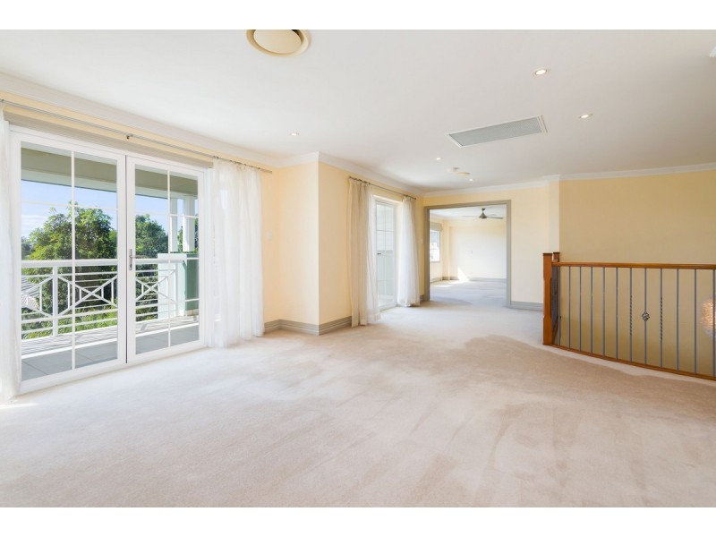 7 Mellum Circuit, Pacific Pines QLD 4211
